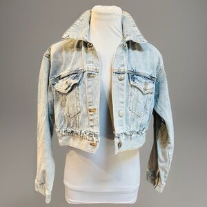 Forever 21 size S Coachella chic premium denim light wash cropped jean jacket